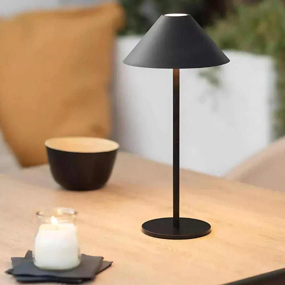 Vessina – De Conische Reiziger Gloed Tafellamp - Vessina