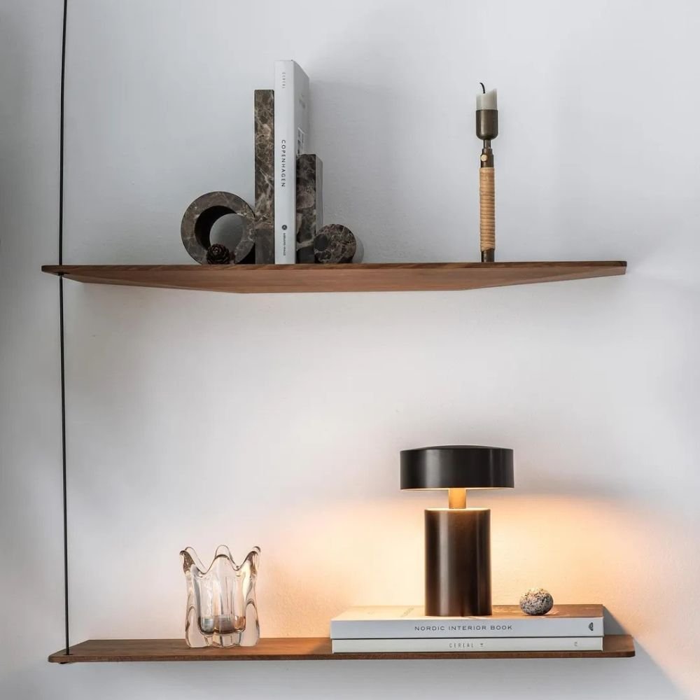 Design tafellamp in kolomvorm – Wit mat metalen afwerking - Vessina