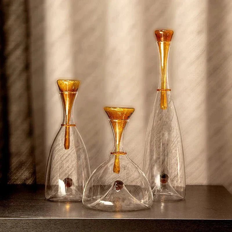 Glazen karaf mondgeblazen met decoratieve stop - Vessina