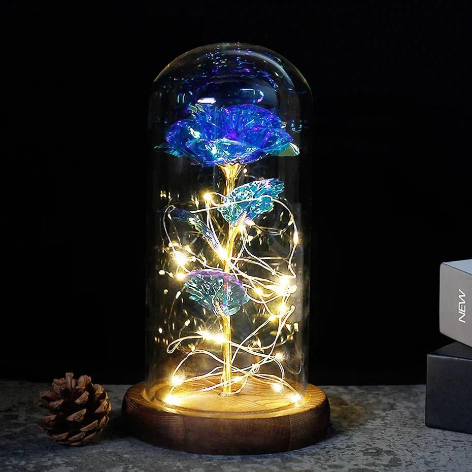 Glazen stolp met rode roos en warm ledlicht - Vessina