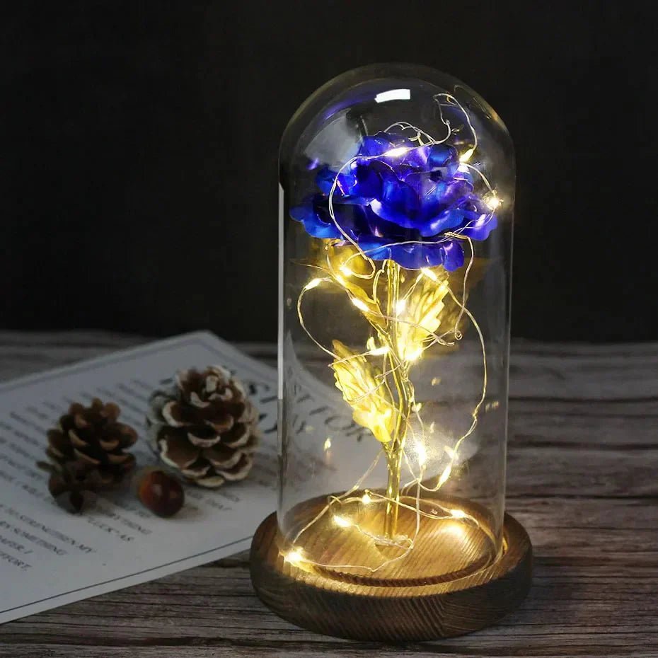 Glazen stolp met rode roos en warm ledlicht - Vessina