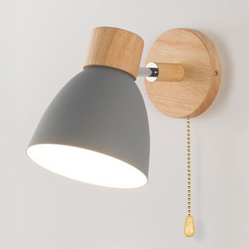 Scandinavische wandlamp van hout met metalen details - Vessina