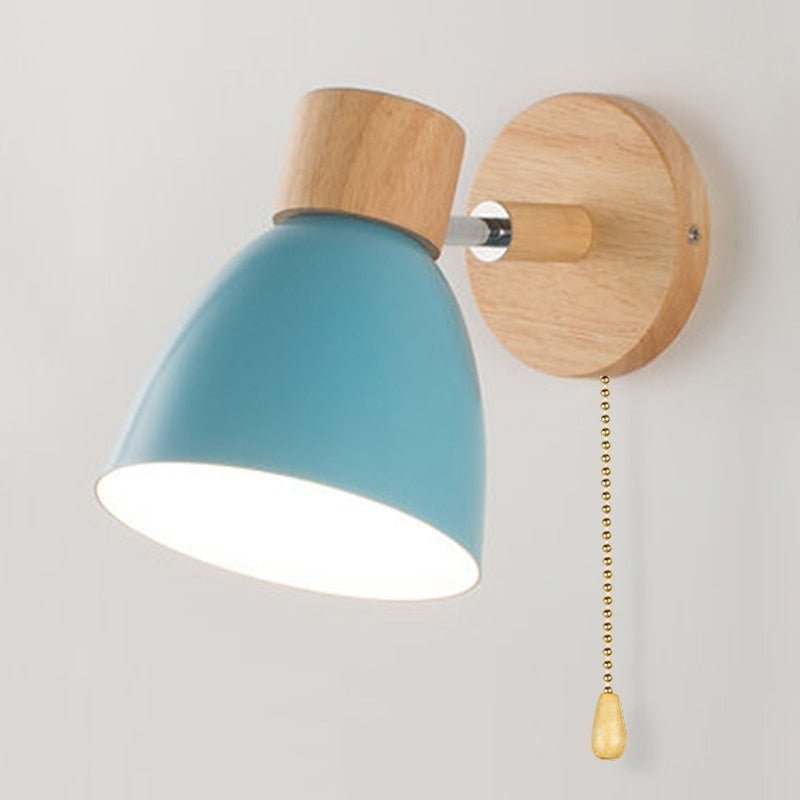 Scandinavische wandlamp van hout met metalen details - Vessina
