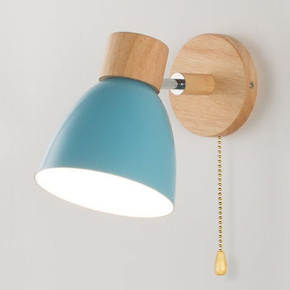 Scandinavische wandlamp van hout met metalen details - Vessina