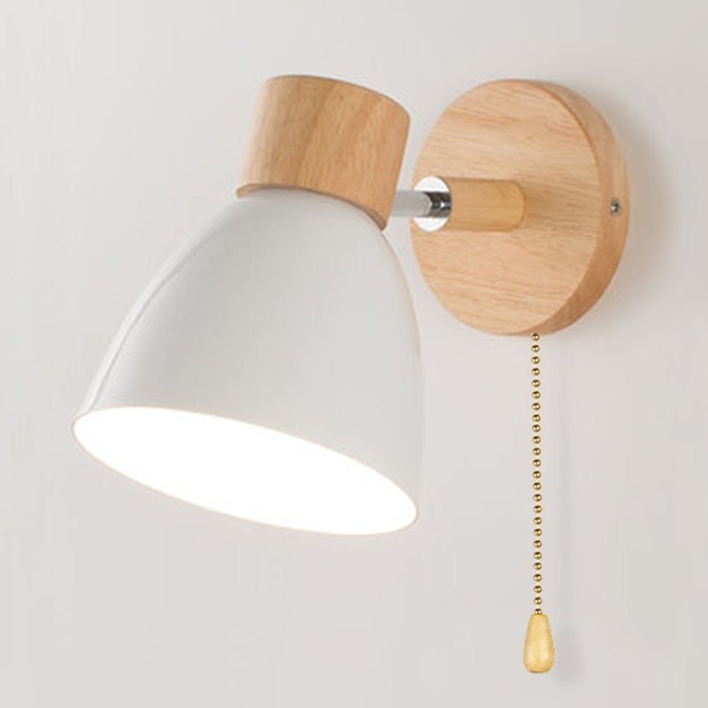 Scandinavische wandlamp van hout met metalen details - Vessina