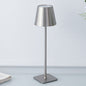 Tafellamp hoog model in ijzer, minimalistisch design - Vessina