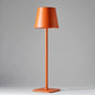 Tafellamp hoog model in ijzer, minimalistisch design - Vessina