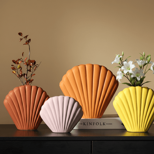 Vessina – Elegante Noorse Keramische Schelpvaas in Morandi - tinten - Vessina