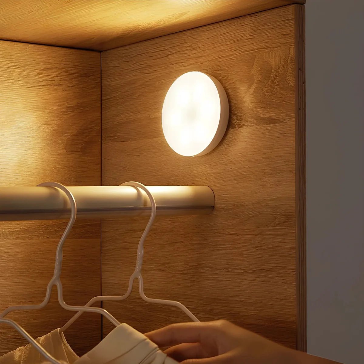 Wandlamp met LED en Bewegingssensor – Wit ABS - Vessina