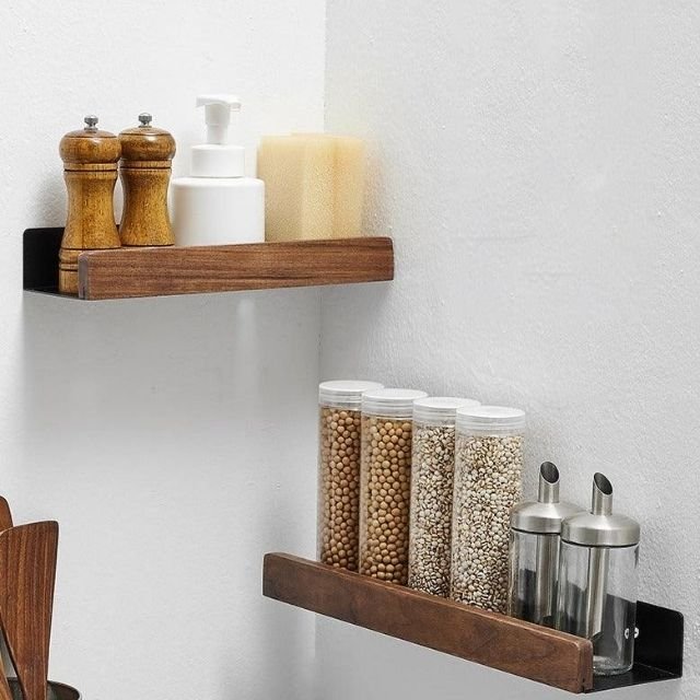 Wandplank van massief hout met vochtbestendige afwerking - Vessina